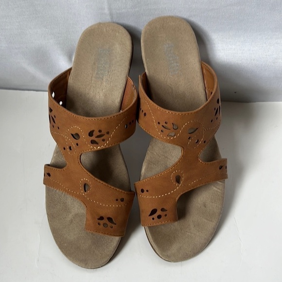Judith Sandals - Picture 1 of 11